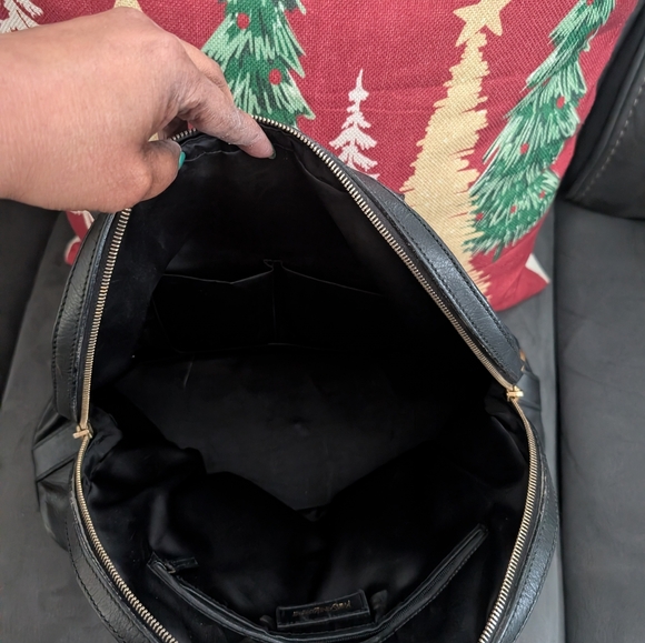 YSL Black Leather Handbag - Picture 13 of 15
